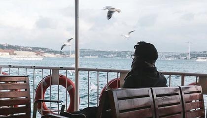 开云体育充值-北安普顿中场压制力足，眼镜蛇阵容抢分在即，北安普顿三杰