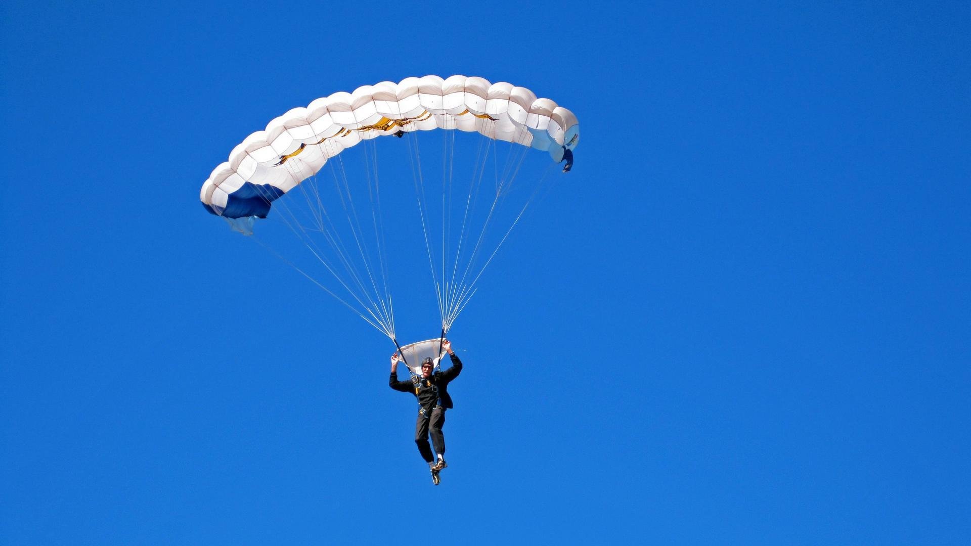 战队战术创新引发热议，战队战术创新引发热议的原因